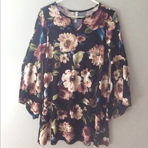 Flower printed tunic 🌸